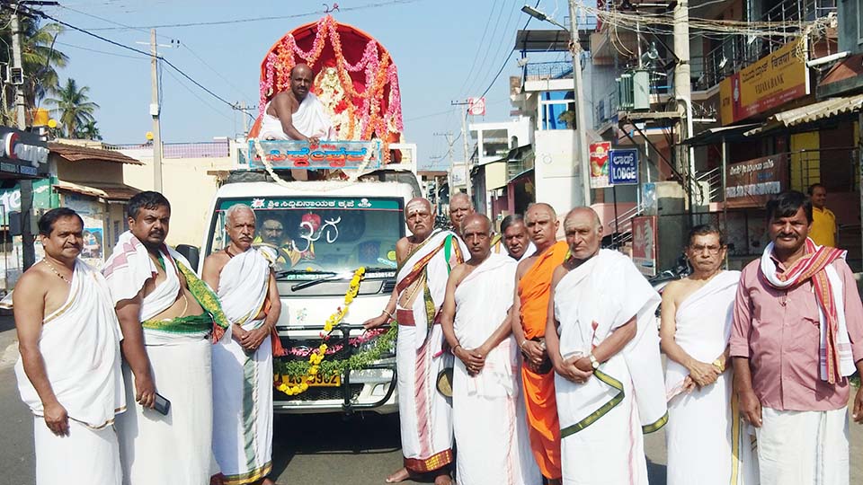 ವೈಭವದ ಶಂಕರಾಚಾರ್ಯರ ಆರಾಧನಾ ಮಹೋತ್ಸವ