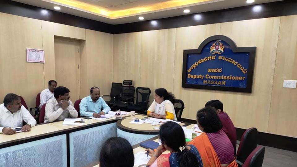 ಓಆರ್‍ಎಸ್, ಜಿಂಕ್ ಮಾತ್ರೆಗಳನ್ನು ಉಚಿತವಾಗಿ ವಿತರಿಸಿ: ಜಿಲ್ಲಾಧಿಕಾರಿ