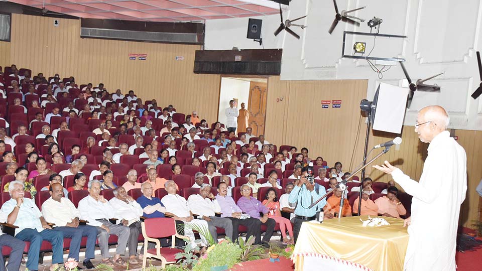 ಪರಮ ತೃಪ್ತ ಶರಣರನ್ನು ಯಾರಿಂದಲೂ ಅಳೆಯಲು ಸಾಧ್ಯವಿಲ್ಲ