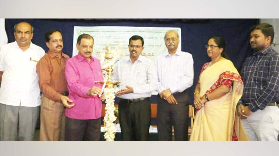 ಅಡುಗೆ, ಉಡುಗೆ, ನಡೆ, ನುಡಿಯಲ್ಲಿ ಅಂದು ಕಾಣುತ್ತಿದ್ದ ಜನಪದ ಇಂದು ಇಲ್ಲ