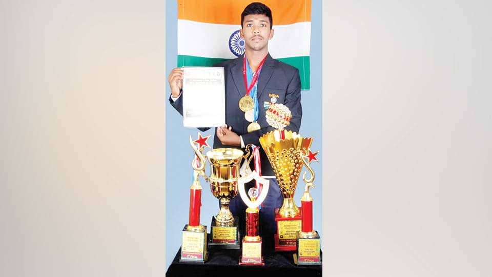 ಥೈಲ್ಯಾಂಡ್‍ನಲ್ಲಿ ಮೈಸೂರಿನ ಯುವಕ ಯೋಗ ಸಾಧನೆ
