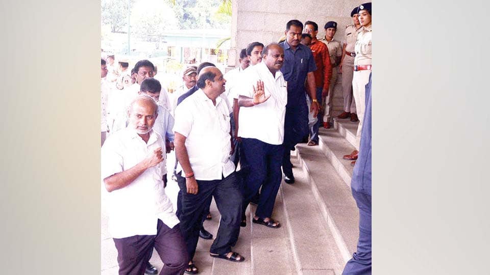 ಬಿಜೆಪಿ ಅಸ್ತ್ರಗಳನ್ನೇ ಪ್ರತಿ ಅಸ್ತ್ರವಾಗಿ ಬಳಸಿ ಮೈತ್ರಿ ಸರ್ಕಾರ ಉಳಿಸಿಕೊಳ್ಳುವ ತಂತ್ರ