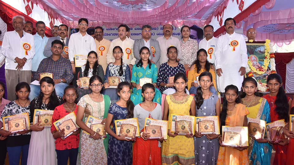 ಉದ್ಯೋಗ, ರಾಜಕೀಯ ಮೀಸಲಾತಿಗಾಗಿ ಹೋರಾಟ ಅನಿವಾರ್ಯ