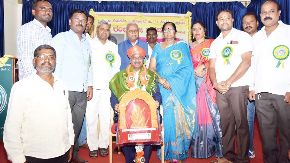 ಕೆಪಿಎಸ್‍ಸಿ ಸದಸ್ಯ ರಂಗರಾಜ ವನದುರ್ಗರಿಗೆ ಸನ್ಮಾನ