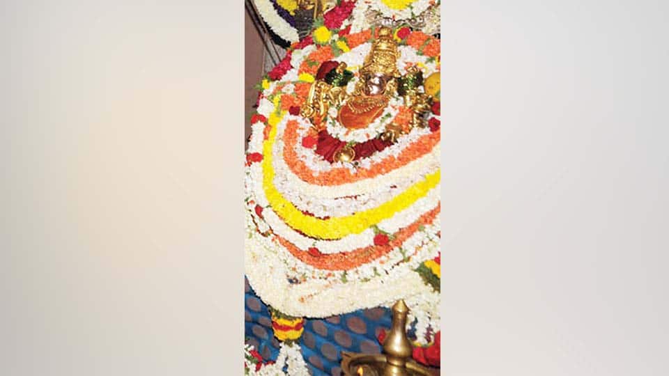 ಚಾಮುಂಡೇಶ್ವರಿ ದೇವಸ್ಥಾನದಲ್ಲಿ  ವಸಂತ ನವರಾತ್ರಿ ಪೂಜೆ ಸಮಾಪ್ತಿ