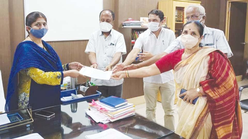 ಸಾಂತ್ವನ ಮಹಿಳಾ ಸಹಾಯವಾಣಿ ಕೇಂದ್ರದ ಯೋಜನೆ ಮುಂದುವರಿಸುವಂತೆ ಮನವಿ