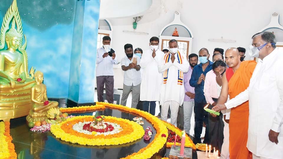 ಮೈಸೂರಿನ ವಿವಿಧೆಡೆ ಭಗವಾನ್ ಬುದ್ಧ ಸ್ಮರಣೆ