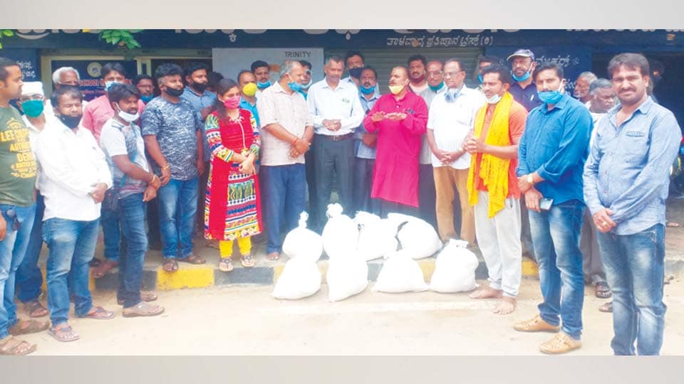 ಮೈಸೂರಿನ ಸಂಗೀತ ಕಲಾವಿದರಿಗೆ ನೆರವು