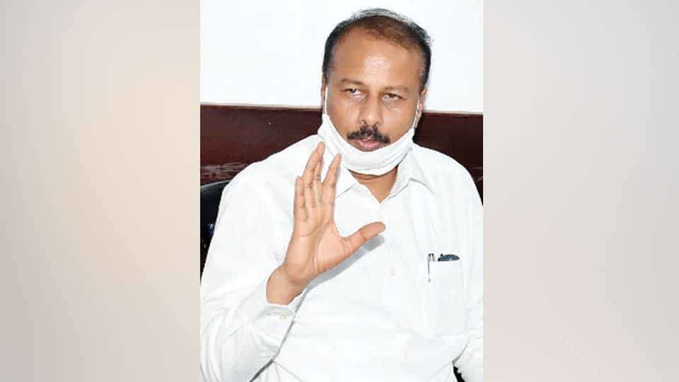 ತೈಲ ಬೆಲೆ ಏರಿಕೆ ವಿರುದ್ಧ ಕಾಂಗ್ರೆಸ್ ಪ್ರತಿಭಟನೆ ಮಾಜಿ ಸಂಸದ ಆರ್.ಧ್ರುವನಾರಾಯಣ್ ಎಚ್ಚರಿಕೆ