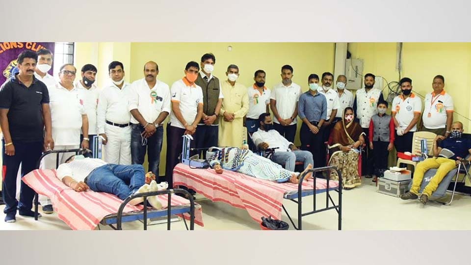 ರಕ್ತದಾನದ ಮೂಲಕ 74ನೇ ಸ್ವಾತಂತ್ರ್ಯೋತ್ಸವ ಆಚರಣೆ