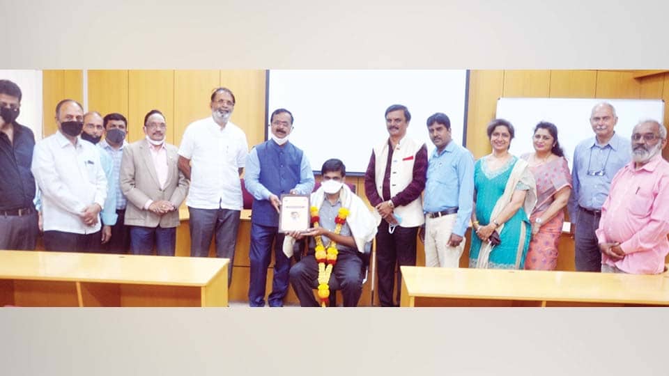 ಕೊರೊನಾದ ಕಠಿಣ ಪರಿಸ್ಥಿತಿಯನ್ನು ತಾಳ್ಮೆಯಿಂದ ನಿಭಾಯಿಸಿದ ದಕ್ಷ ಅಧಿಕಾರಿ: ಸುಧಾಕರ್ ಶೆಟ್ಟಿ ಪ್ರಶಂಸೆ