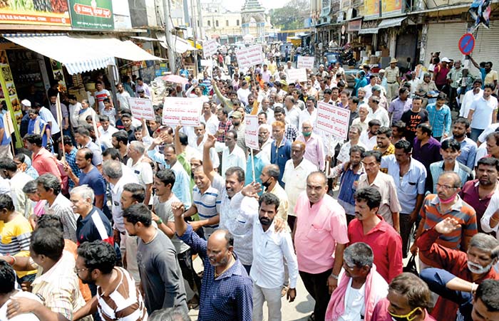 Devaraja market traders protest against demolition